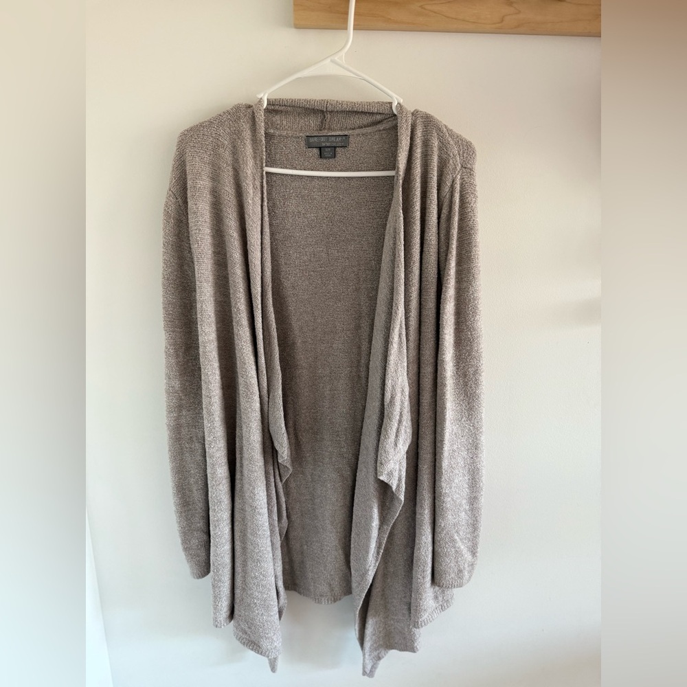 Barefoot Dreams CozyChic Lite® Island Wrap Taupe - Picture 4 of 8